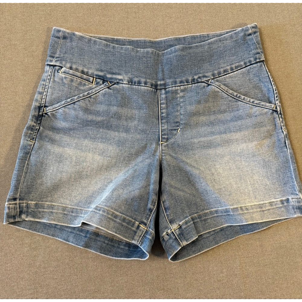 Jag Jeans Ainsley pull-on stretch denim shorts size 8 5” light blue denim - Picture 4 of 6